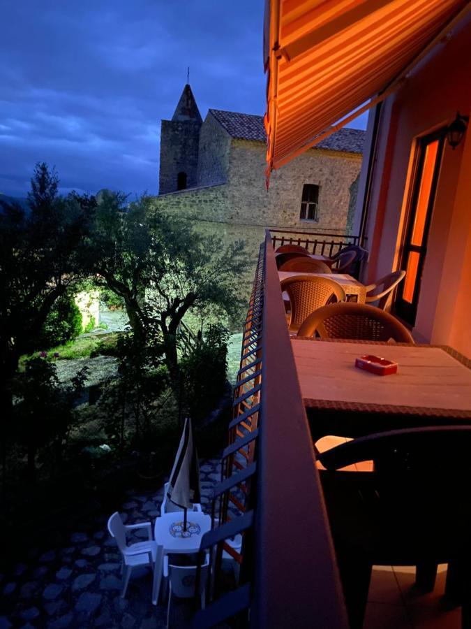 Отель La Locanda Di San Francesco Виджанелло Экстерьер фото