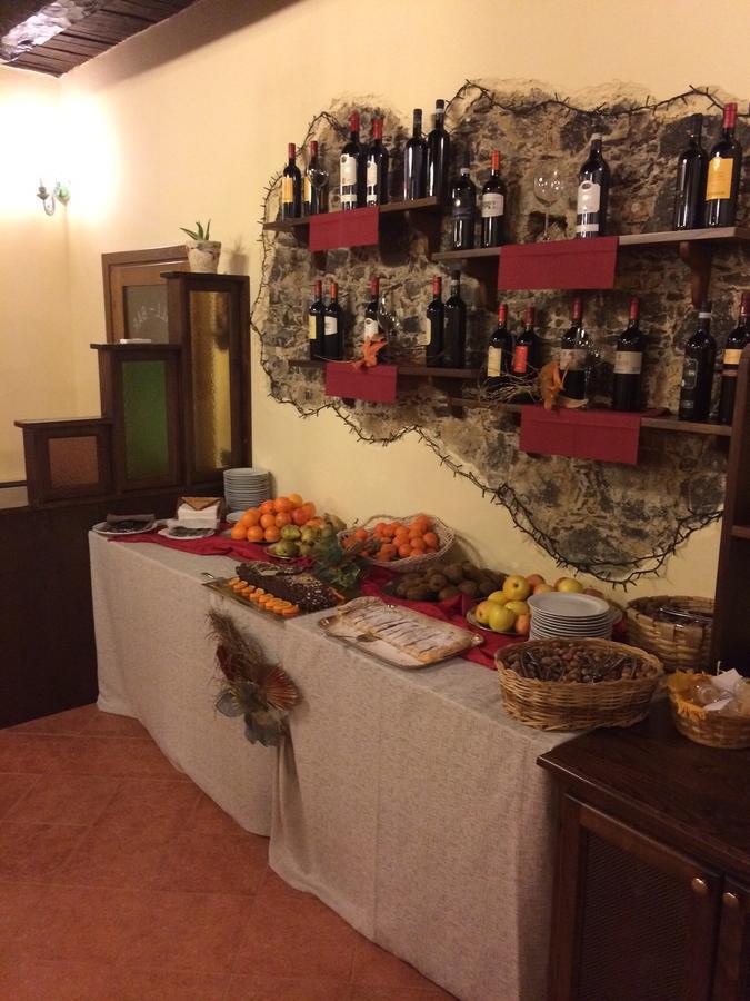 Отель La Locanda Di San Francesco Виджанелло Экстерьер фото