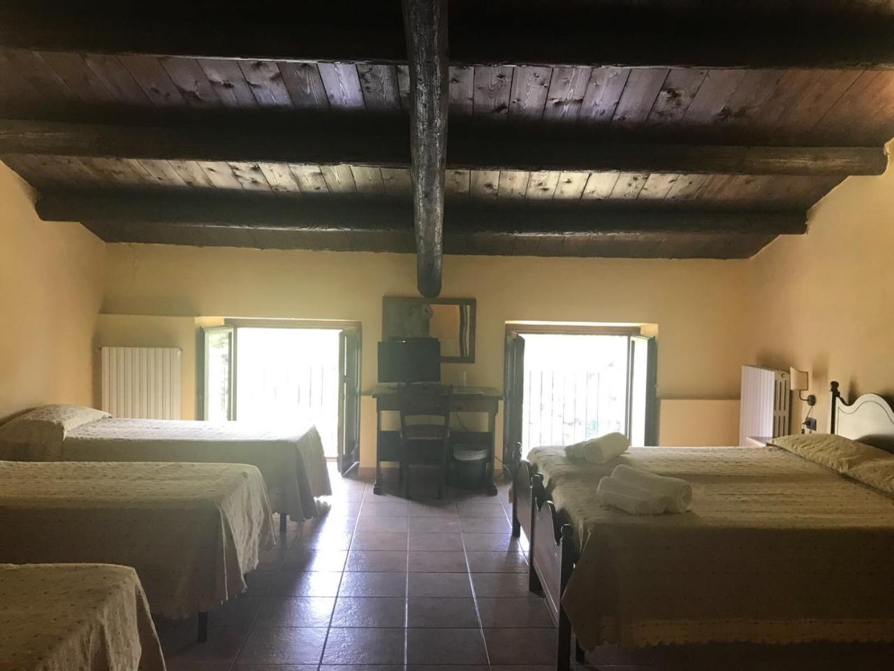 Отель La Locanda Di San Francesco Виджанелло Экстерьер фото